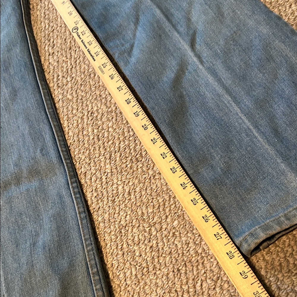 Vintage 1970s Levi's Light Blue Relaxed Jeans - Picture 8 of 16